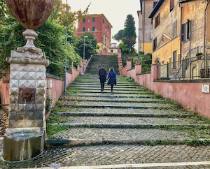 Fotografia di scalinata degli innamorati alla Garbatella
